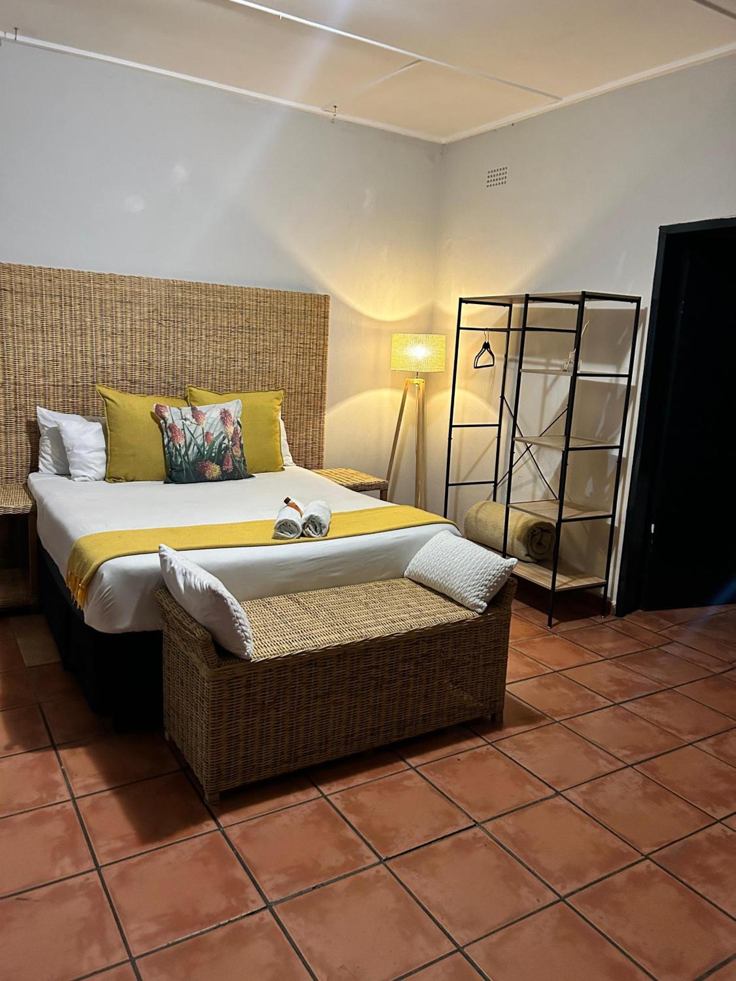 Bothabelo Bed And Breakfast Палаборва Екстериор снимка