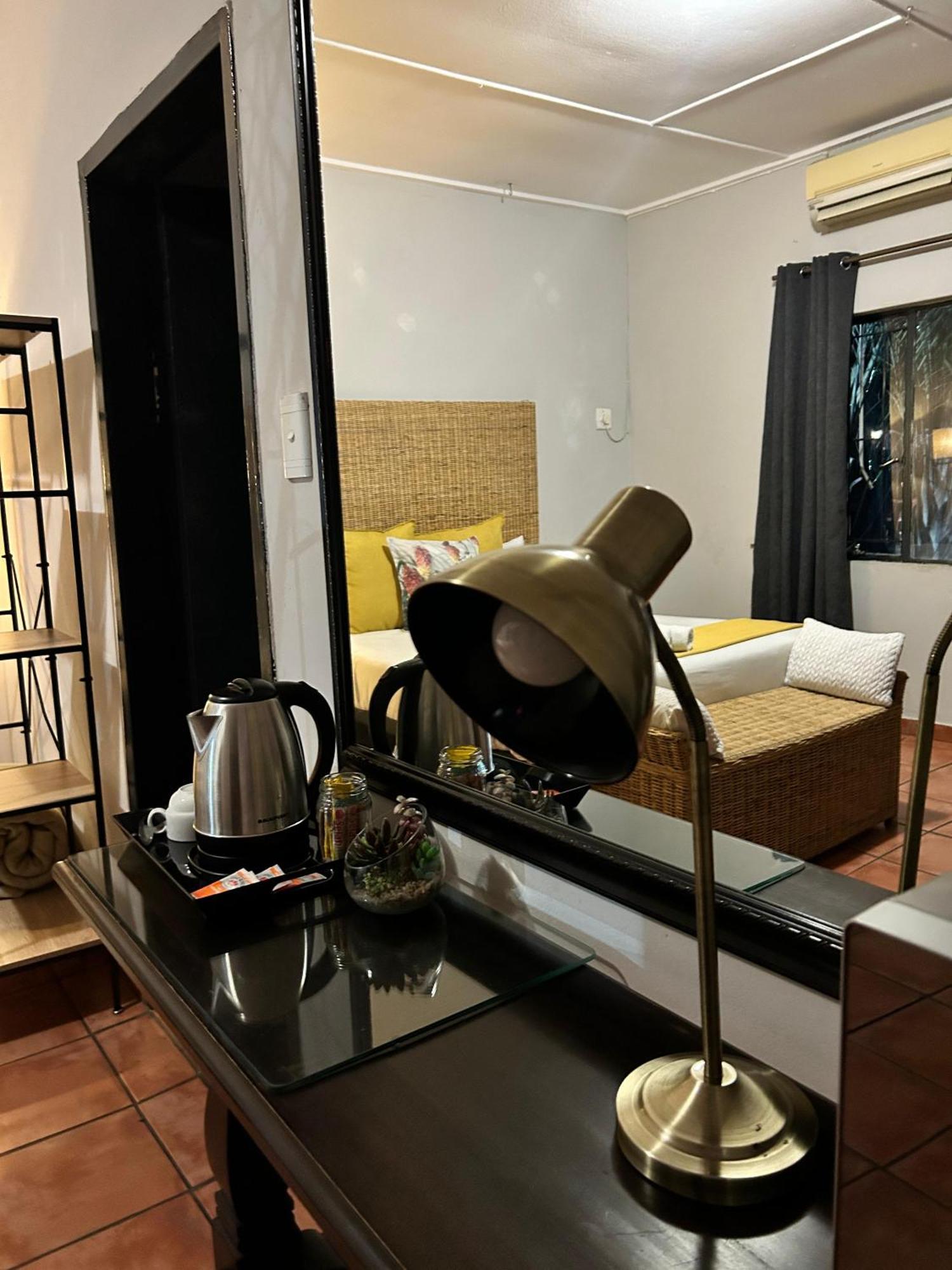 Bothabelo Bed And Breakfast Палаборва Екстериор снимка